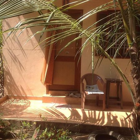 Shakti Family Guest House Mahabalipuram Bagian luar foto
